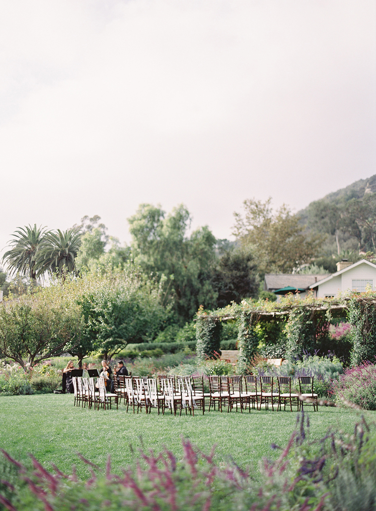 elegant santa barbara san ysidro ranch wedding the great romance photo