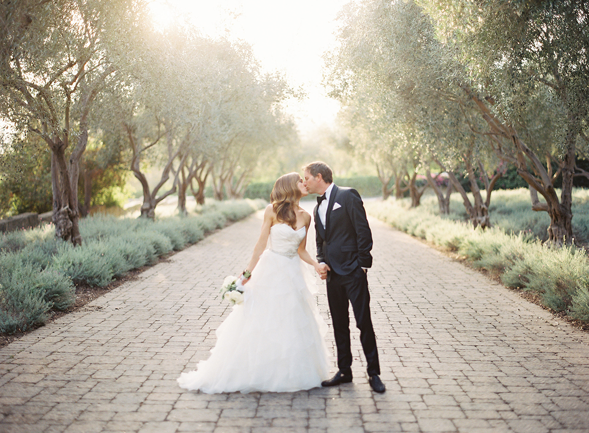 elegant santa barbara san ysidro ranch wedding the great romance photo