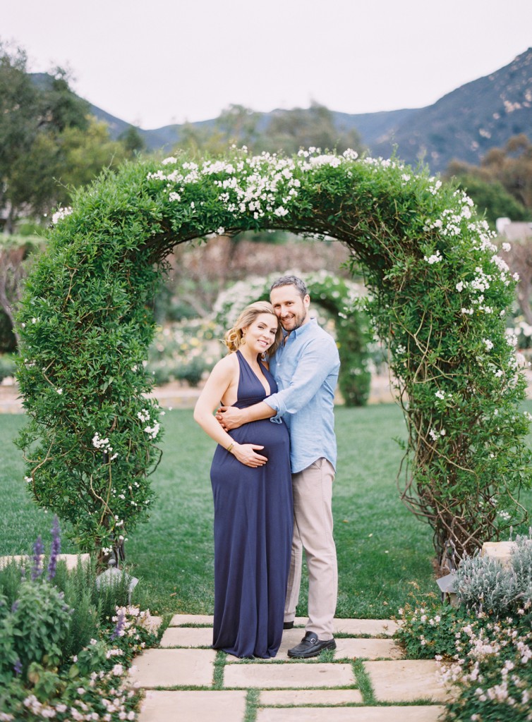 the great romance photo / santa barbara maternity session