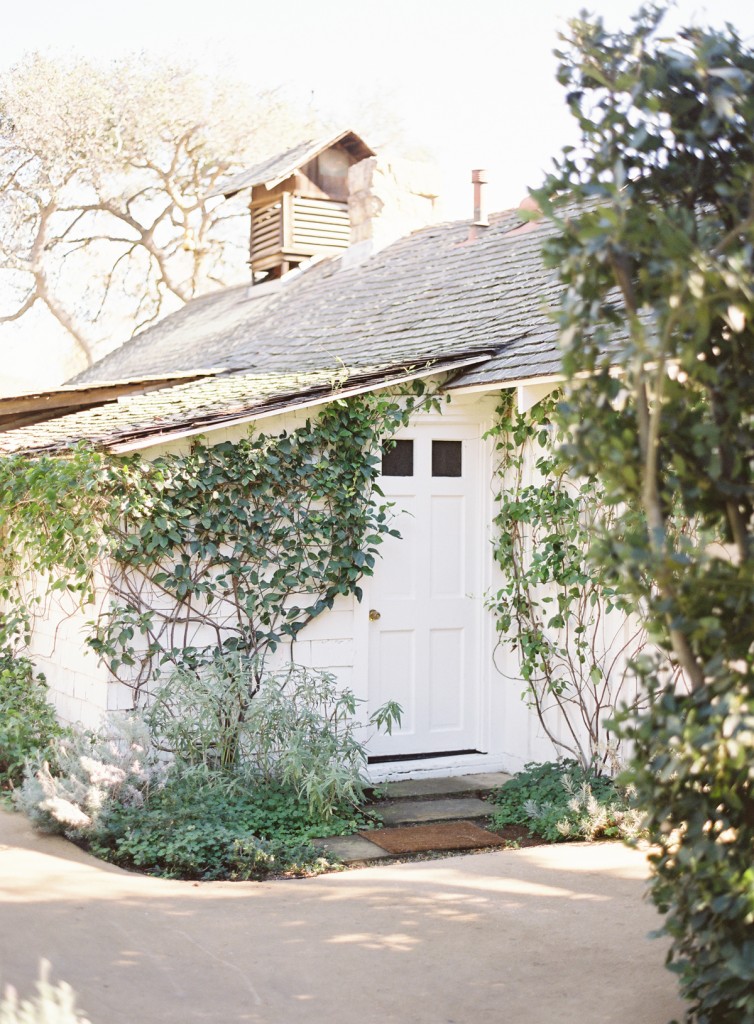 the great romance photo san ysidro ranch montecito wedding