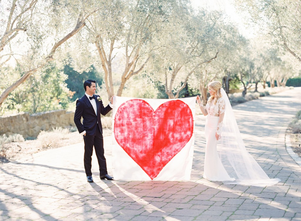 the great romance photo san ysidro ranch montecito wedding