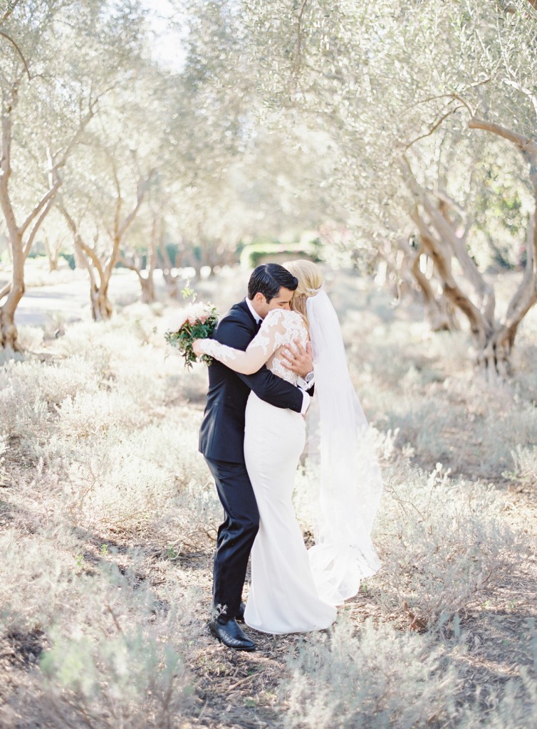 the great romance photo san ysidro ranch montecito wedding