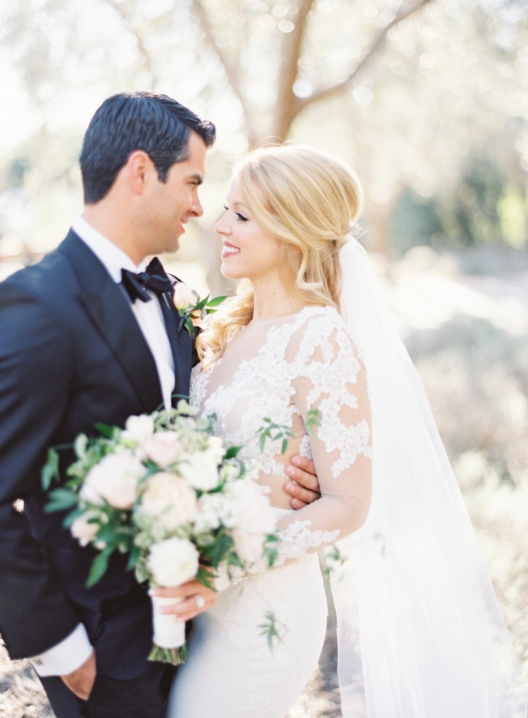 tthe great romance photo san ysidro ranch montecito wedding