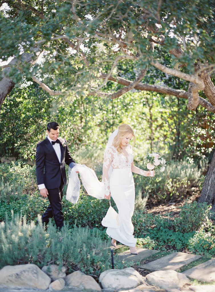 the great romance photo san ysidro ranch montecito wedding