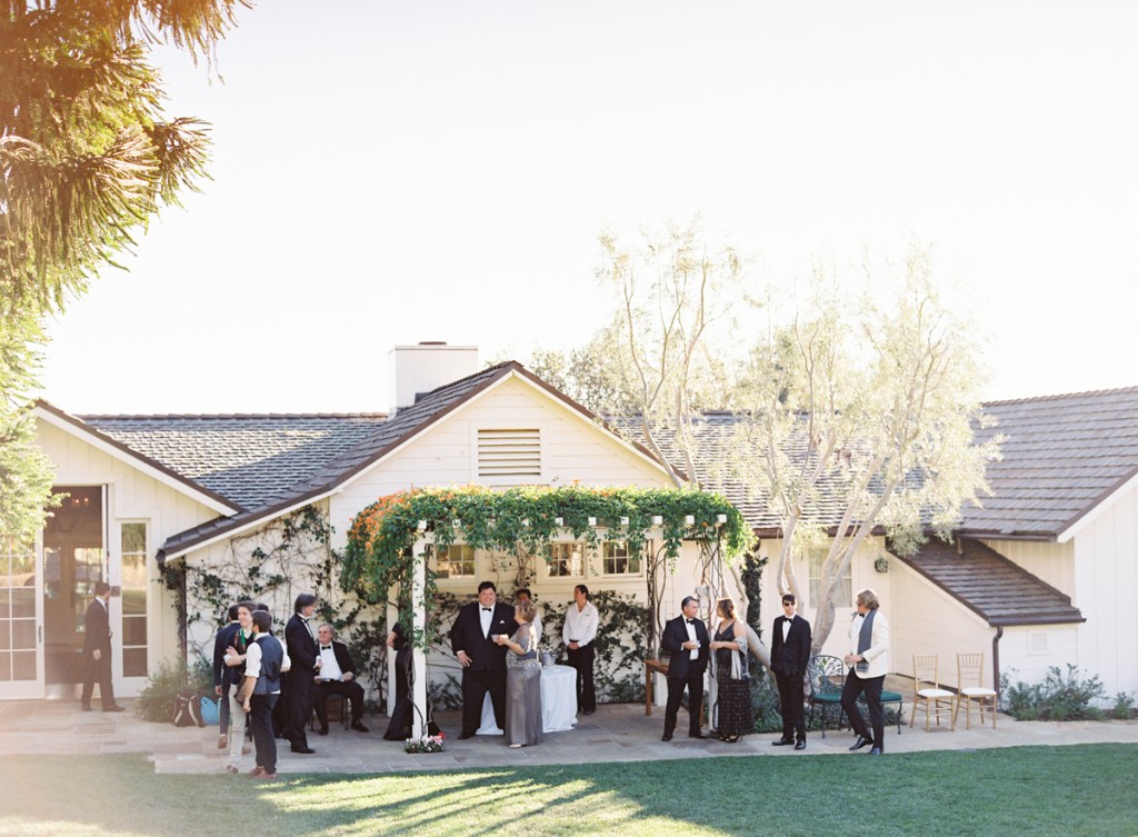 the great romance photo san ysidro ranch montecito wedding