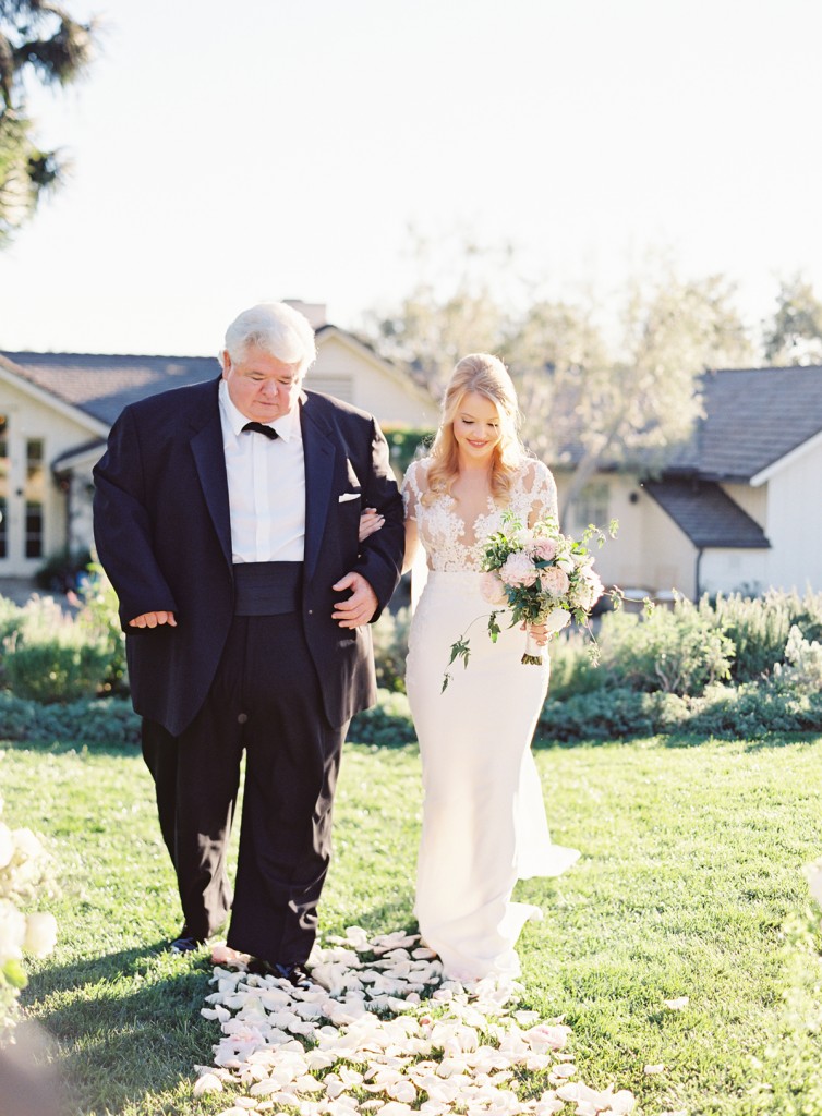 the great romance photo san ysidro ranch montecito wedding